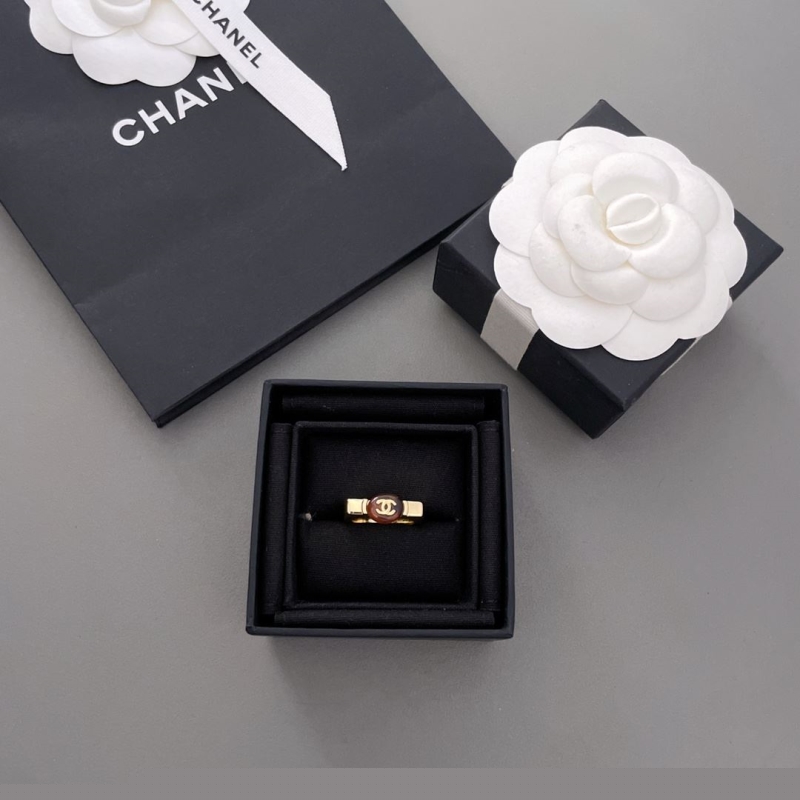 Ch*el rings